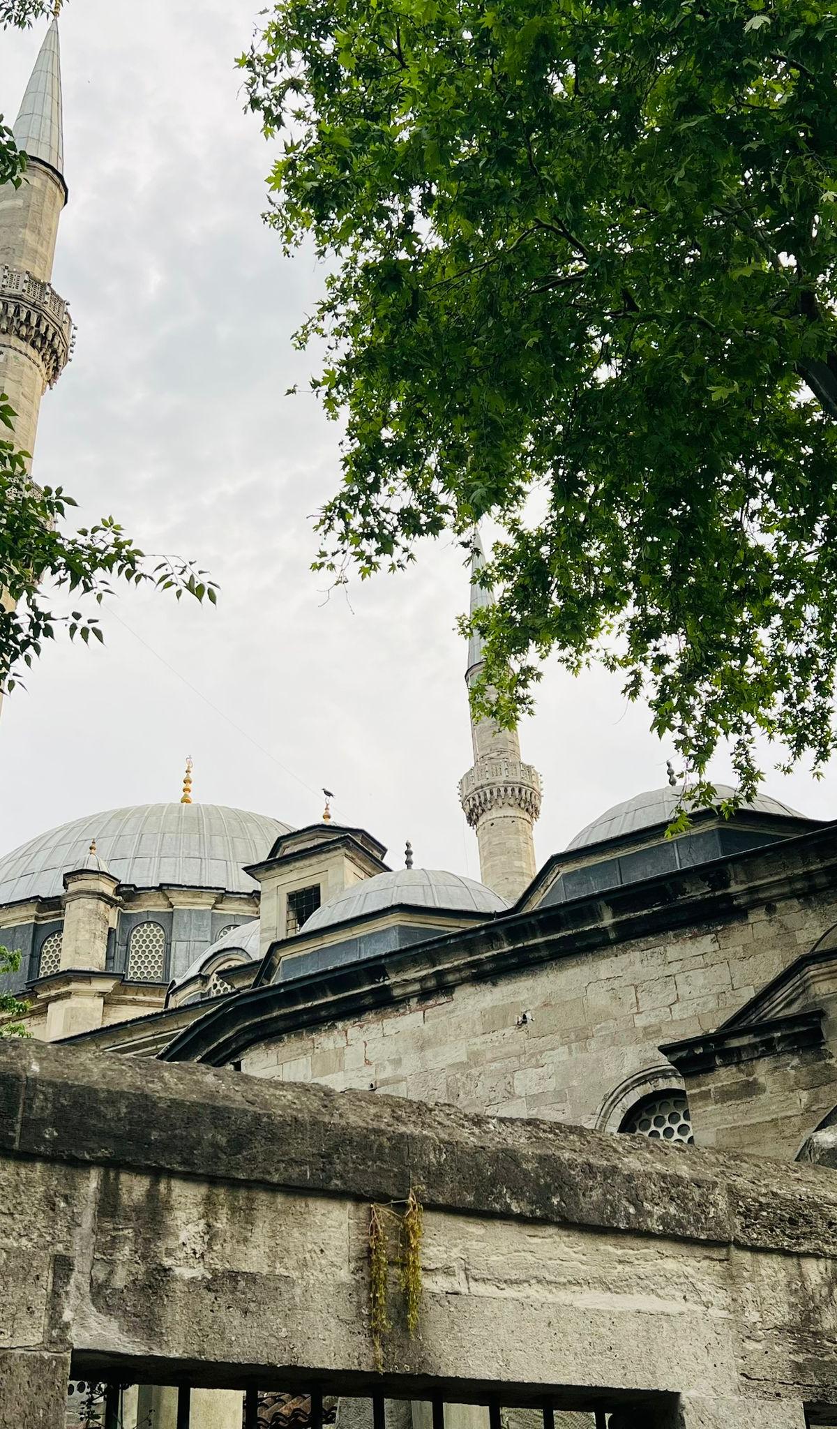 Eyüp Sultan, Ottoman Cemetery & Pierre Loti: A Local Guide to Istanbul's Sacred Hill (2026) - Turkey travel guide, tips and tour insights | My Turkey Adventure