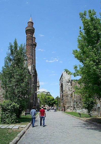 Çifte Minareli Medrese, Erzurum: Twin Minarets on the High Plateau - Turkey travel guide, tips and tour insights | My Turkey Adventure