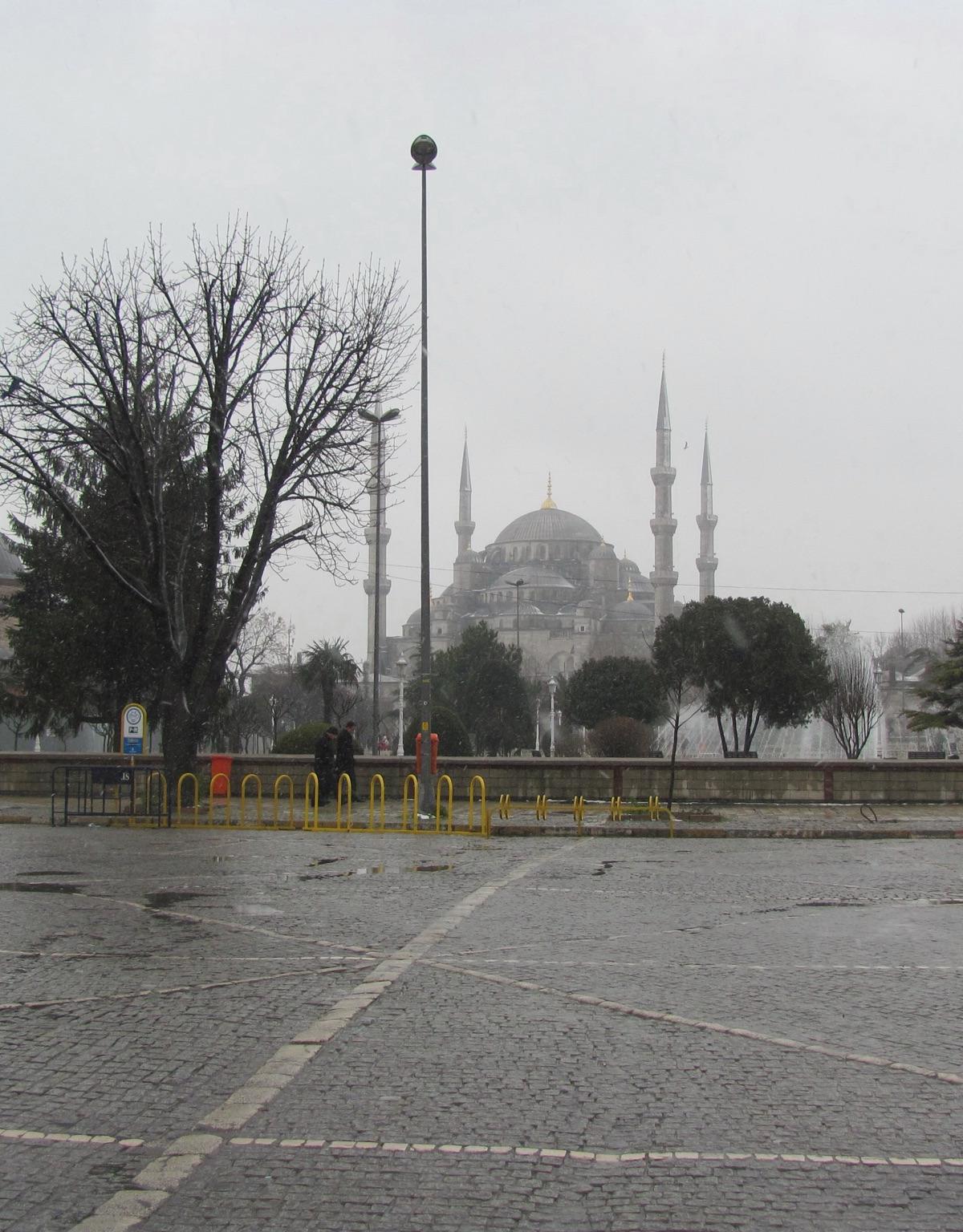 What to Wear in a Mosque in Turkey: 2026 Honest Dress Code Guide - Turkey travel guide, tips and tour insights | My Turkey Adventure