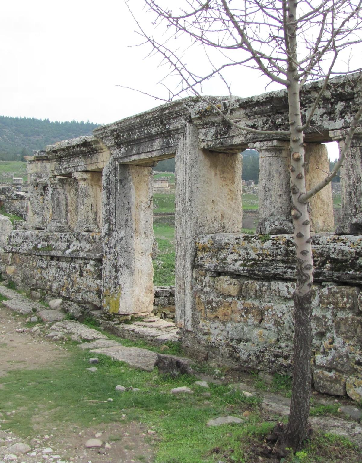 How To Visit Hierapolis and Pamukkale in the Right Order on a Guided Tour - Turkey travel guide, tips and tour insights | My Turkey Adventure