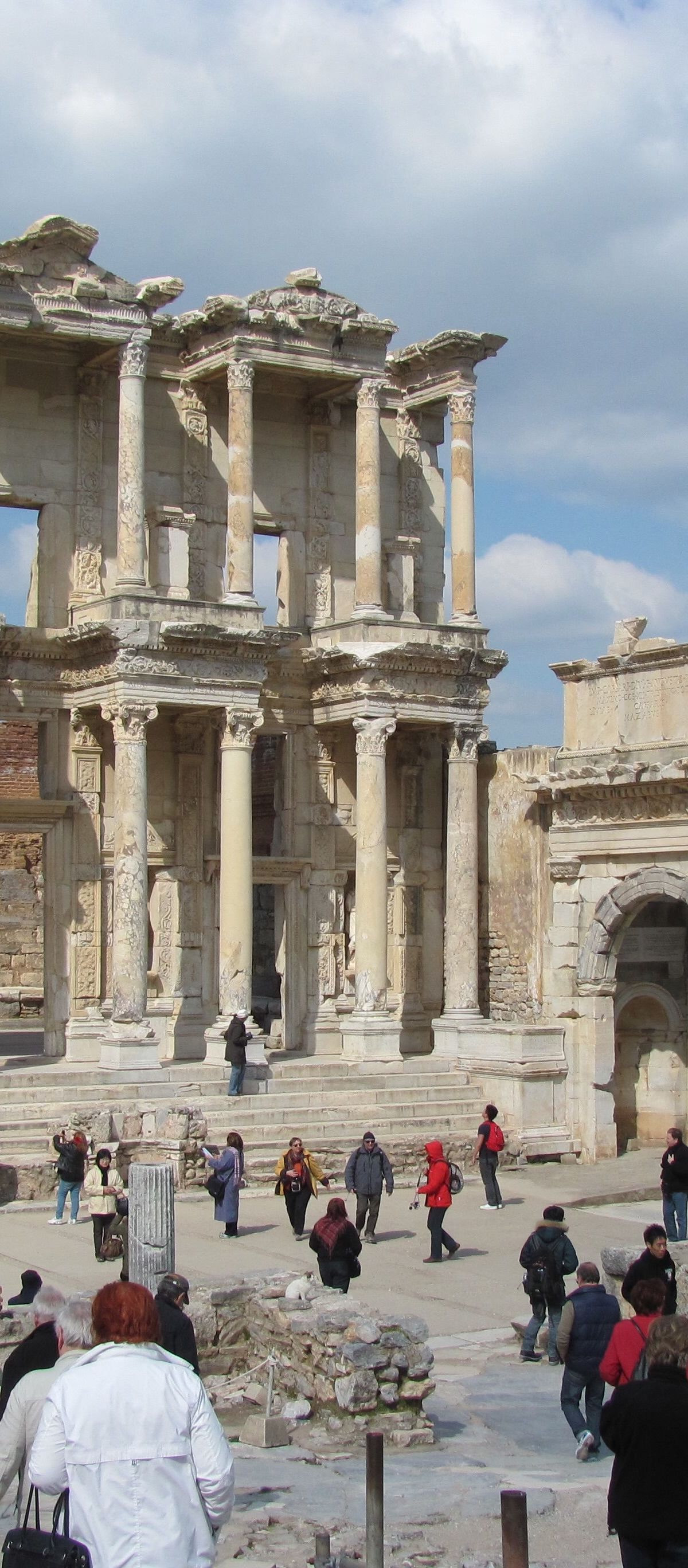 What Is the Best Kuşadası Turkey Travel Guide? Cruise Port, Ephesus & Beach Resorts - Turkey travel guide, tips and tour insights | My Turkey Adventure
