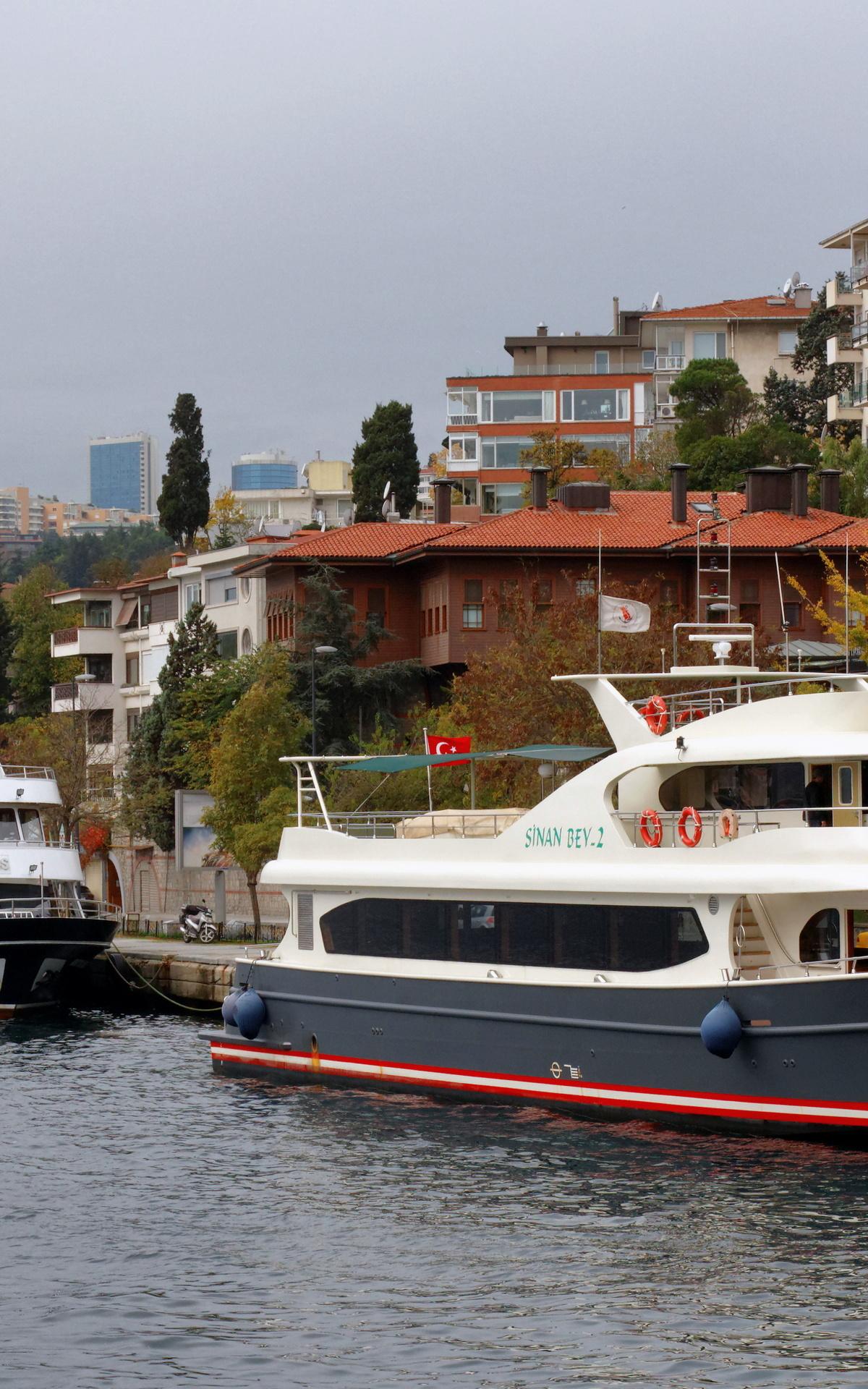 Bosphorus Sunset Cruise vs Public Ferry: An Honest Comparison (2026 Istanbul Guide) - Turkey travel guide, tips and tour insights | My Turkey Adventure