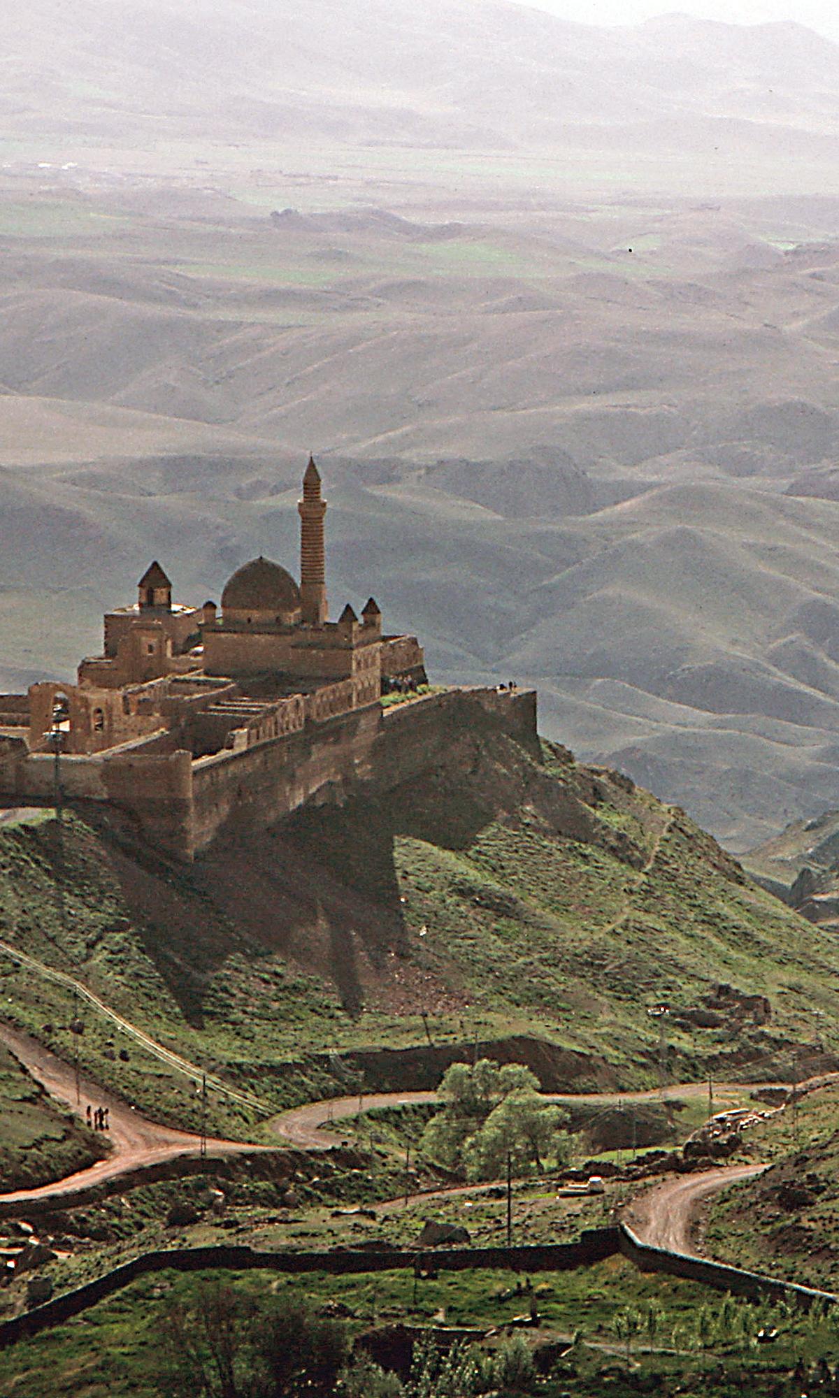 Ishak Pasha Palace