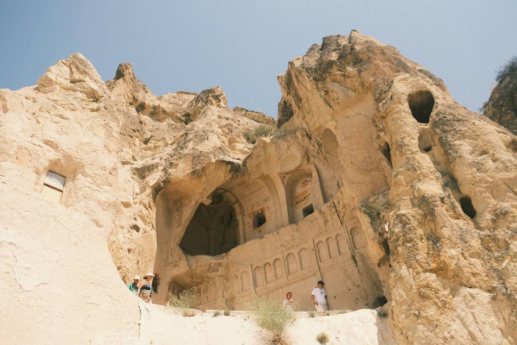 Cappadocia Local Food Guide: Testi Kebab, Wine and Cave Restaurants - Turkey travel guide, tips and tour insights | My Turkey Adventure