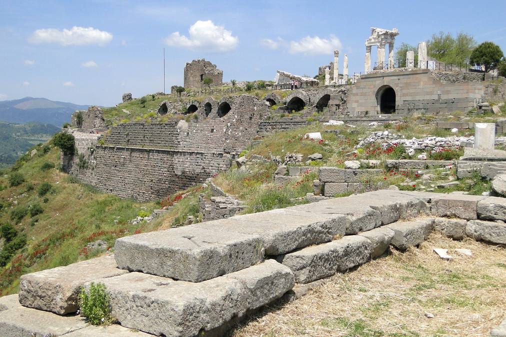 Pergamon Guide: Acropolis, Asklepion & Insider Tips - Turkey travel guide, tips and tour insights | My Turkey Adventure