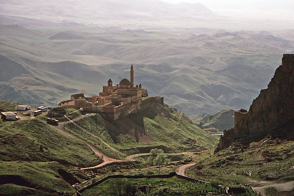 Ishak Pasha Palace: An Expert’s Guide to Turkey’s Eastern Jewel - Turkey travel guide, tips and tour insights | My Turkey Adventure